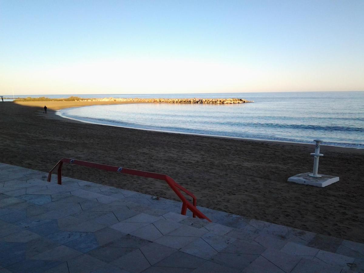 Vinarós Apartamento Estudio Linea De Playa מראה חיצוני תמונה